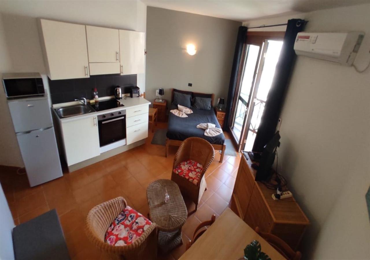 Adults Only Beachfront 1 Bed Studio Apartment In Porto Antigo 2 Santa Maria Sal With Pool Free Wifi & Aircon Ideal Long Stays Luaran gambar